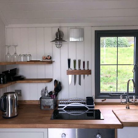 فيلا Lonmoreفي The Shepherds Hut المظهر الخارجي الصورة