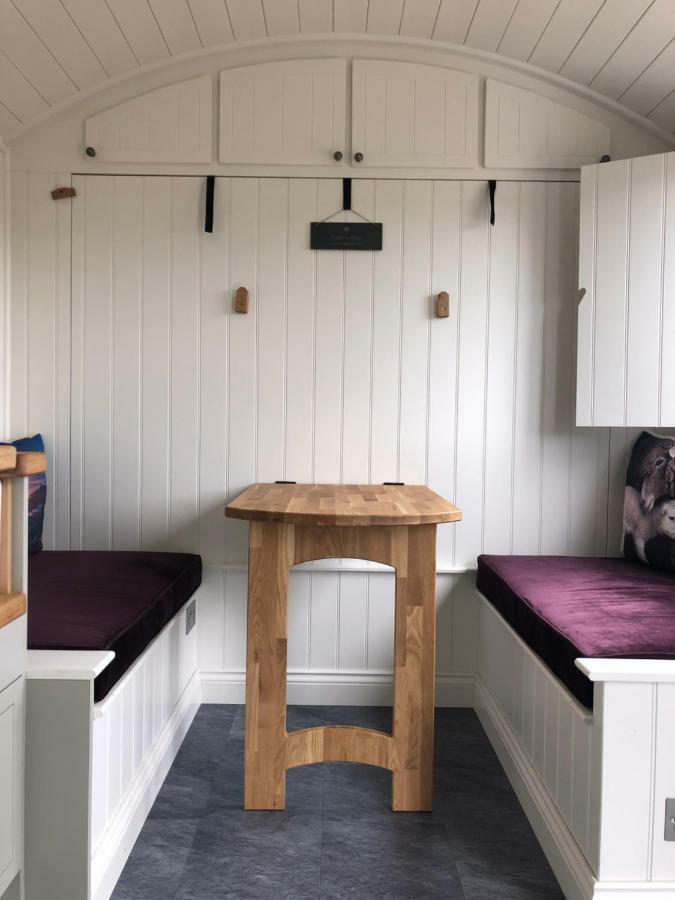 فيلا Lonmoreفي The Shepherds Hut المظهر الخارجي الصورة