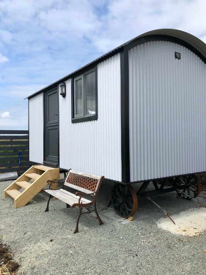 فيلا Lonmoreفي The Shepherds Hut المظهر الخارجي الصورة
